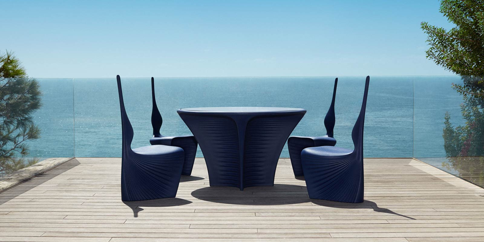 BIOPHILIA/luxury-outdoor-design-furniture-table-chair-biophilia-rosslovegrove-vondom_1_.jpg