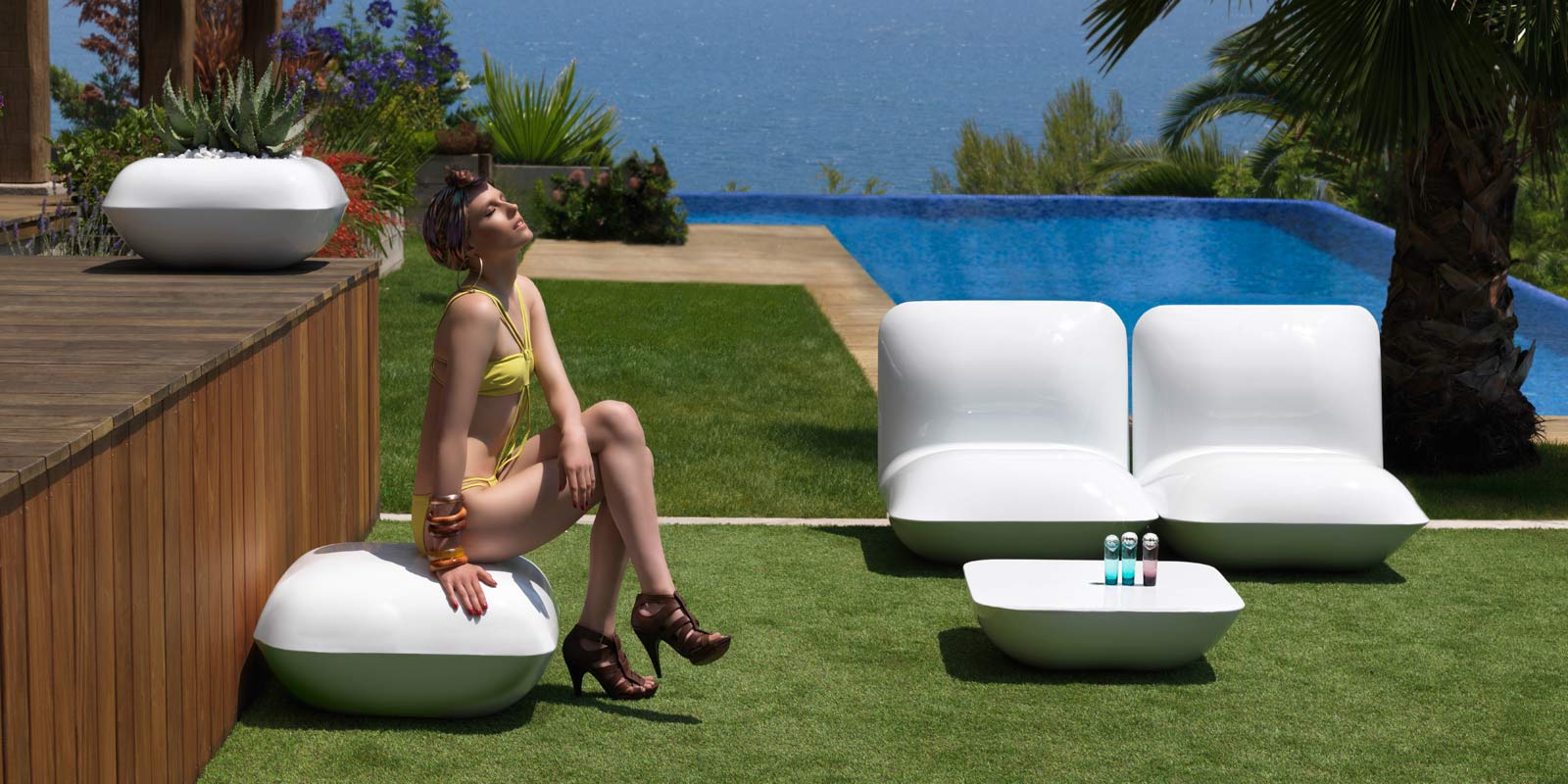 PILLOW/luxury-outdoor-design-furniture-loungechair-armchair-puff-table-pot-pillow-stefanogiovannoni-vondom_1_.jpg