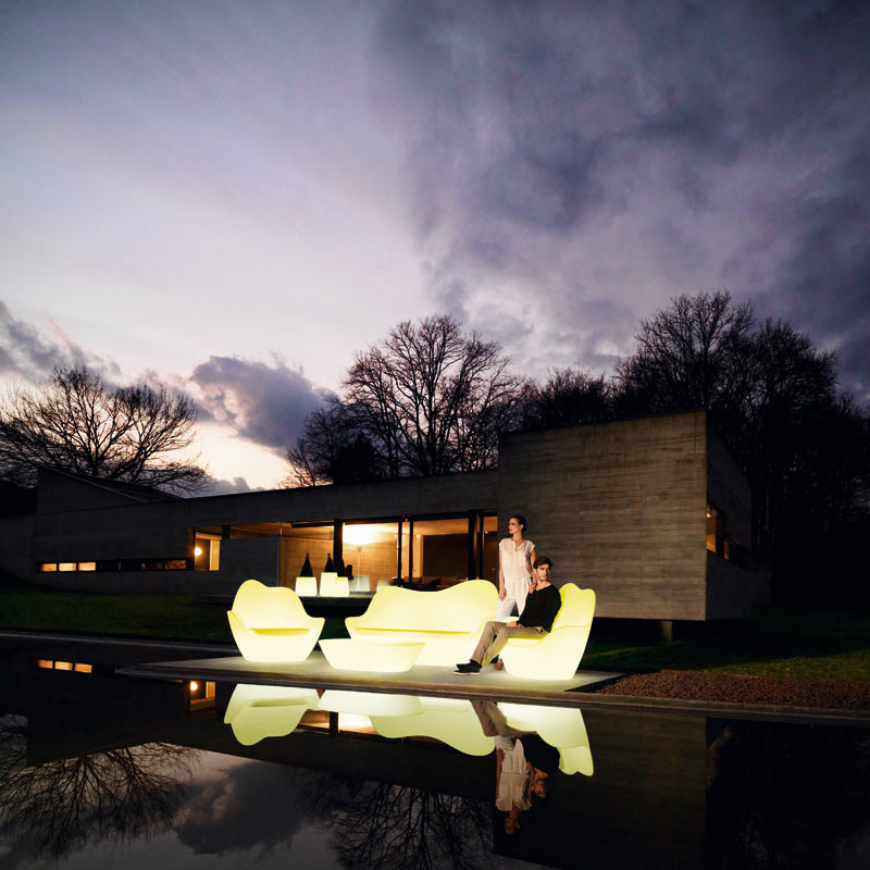 SABINAS/muebles-exterior-diseño-iluminacion-sofa-butaca-mesa-sabinas-javiermariscal-vondom_2_.jpg