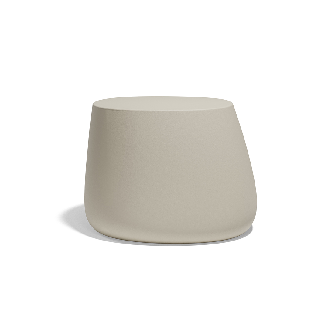 03 Vondom Stone Low Table Stefano Giovannoni 55031 Ecru 