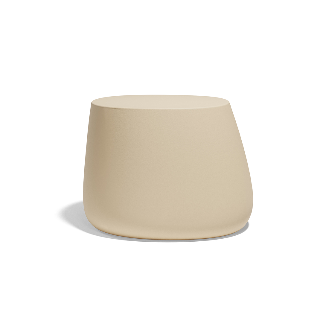 05 Vondom Stone Low Table Stefano Giovannoni 55031 Cream 