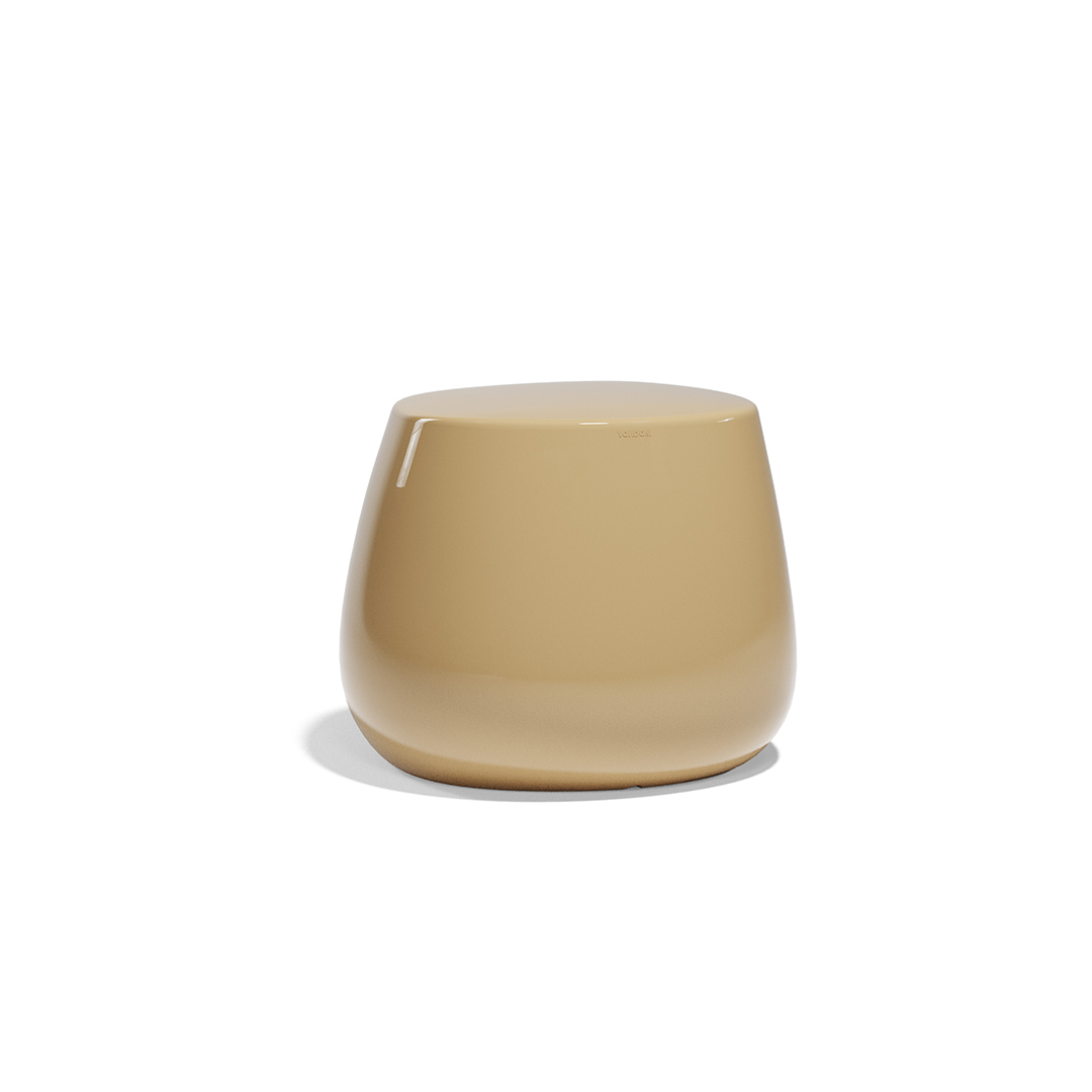20 Vondom Stone Low Stool Stefano Giovannoni 55032F CamelLacquered 