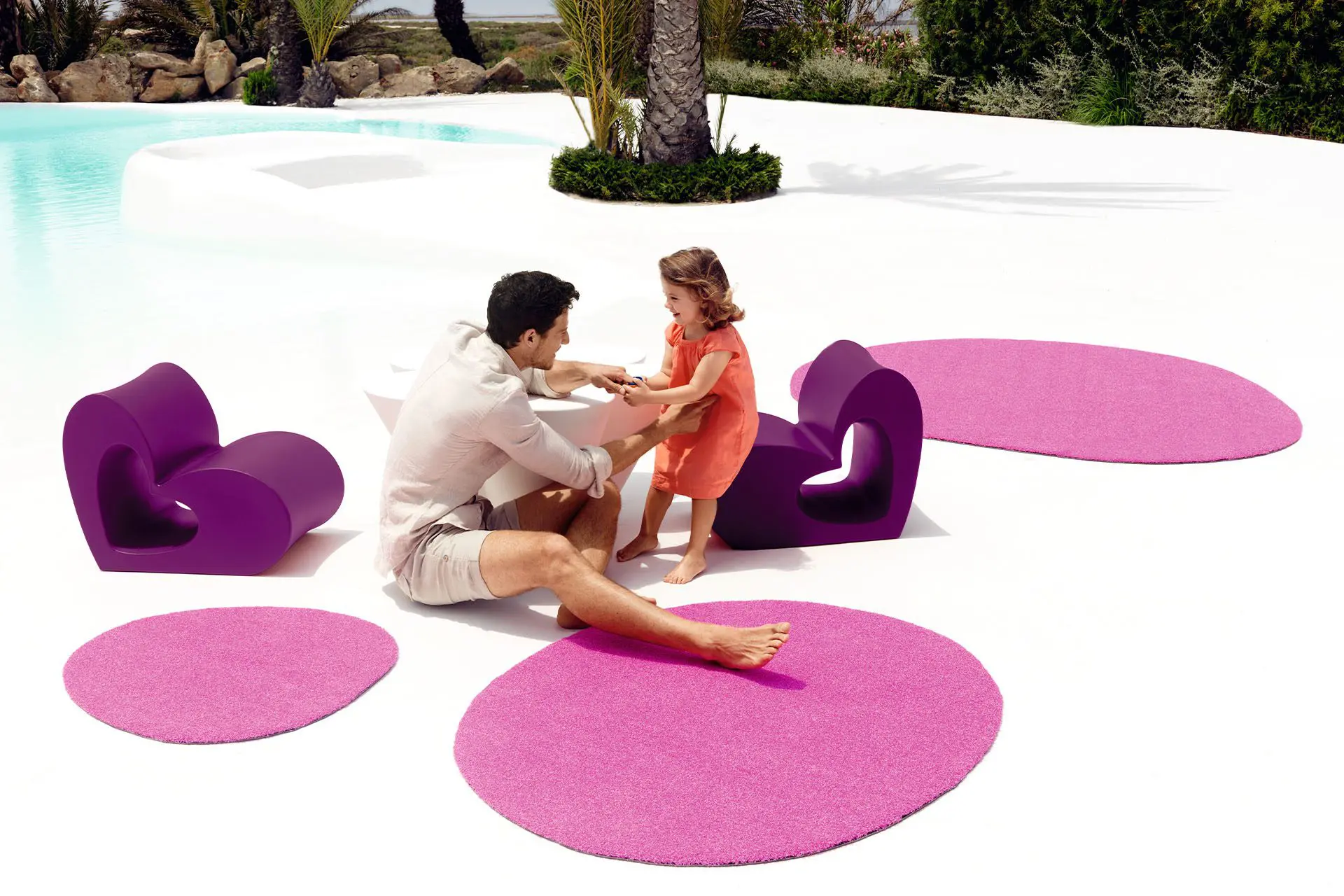 Agatha outdoor chairs and table by Agatha Ruiz de la Prada Vondom