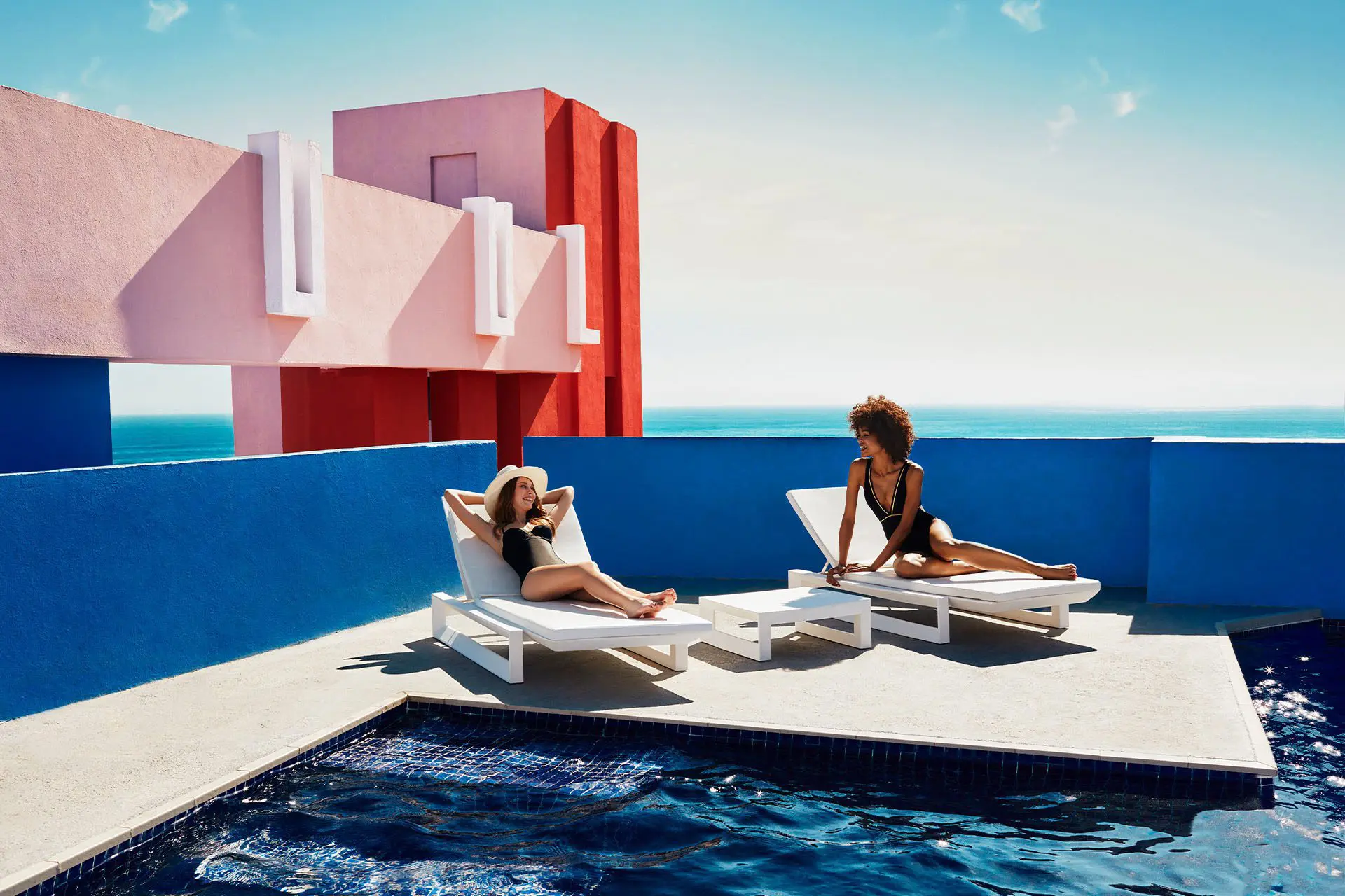 Frame outdoor sun loungers by Ramon Esteve Vondom