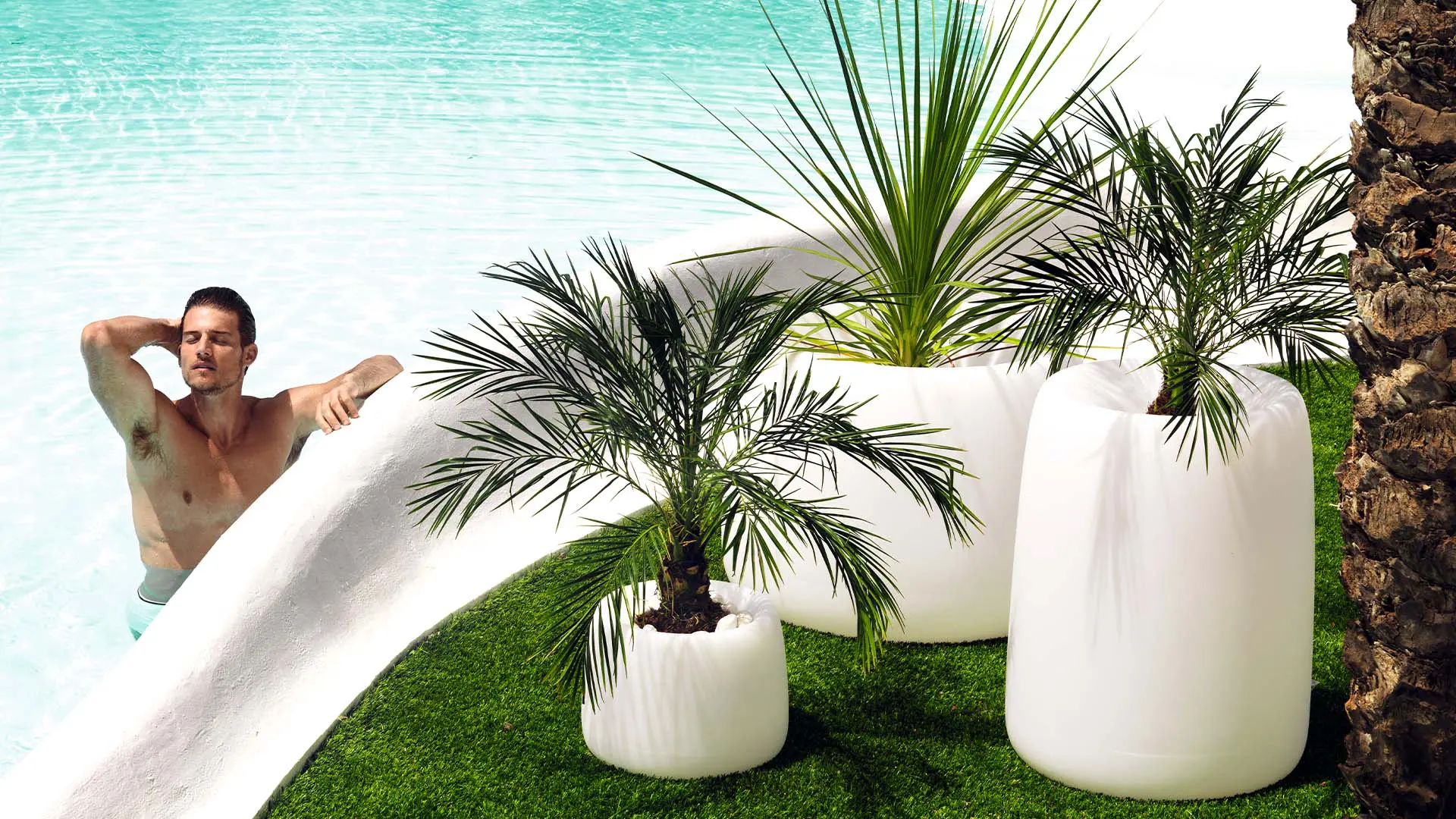 Planters by Studio Vondom