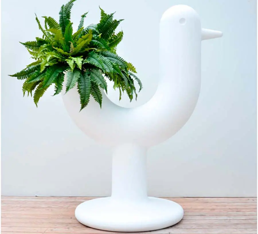 Peacock planter by Eero Aarnio Vondom