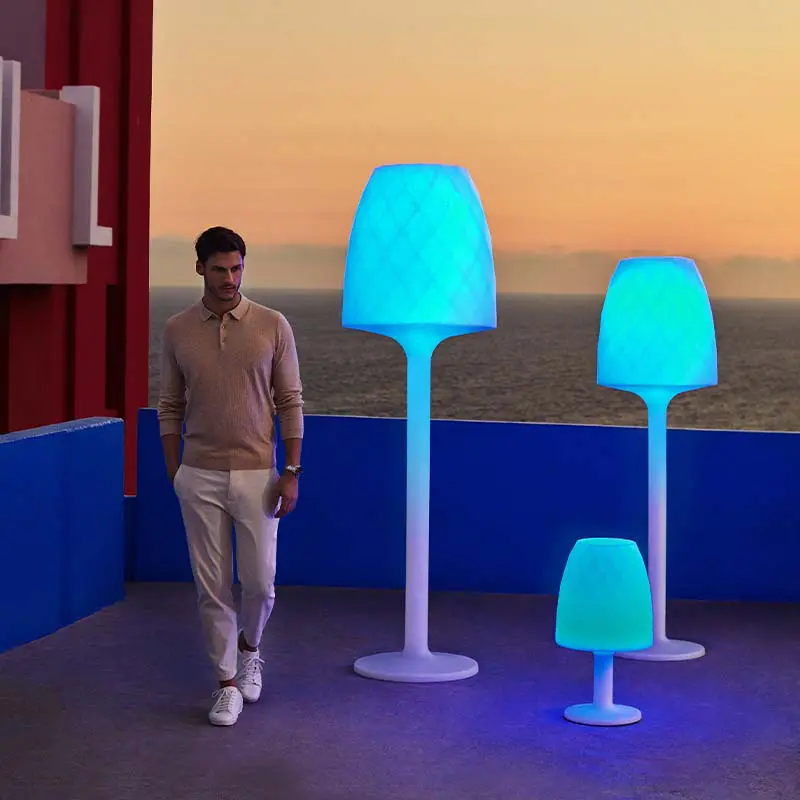 Vases outdoor lamps by JM Ferrero Vondom