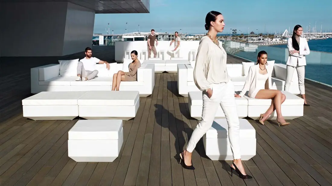 Vela outdoor sofa, table coffee, bar designed by Ramon Esteve Vondom