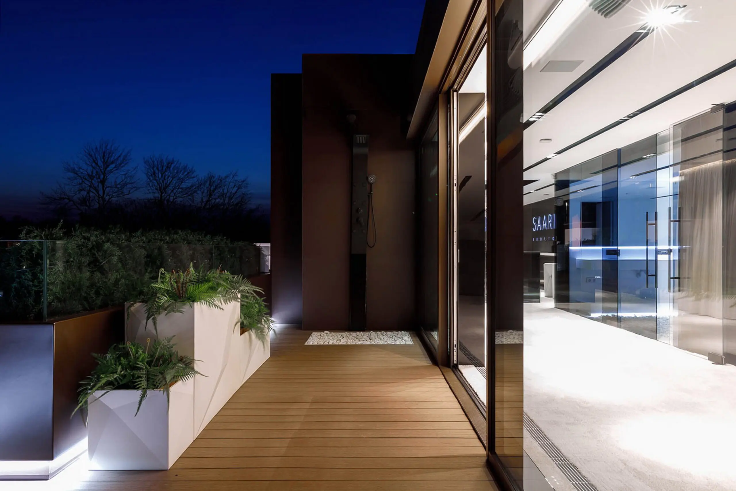 Outdoor terrace furniture, planters Faz Collection by Vondom