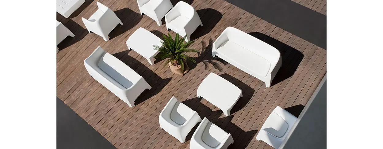 Outdoor contract furniture sofa, armchairs and table Solid Collection by Vondom