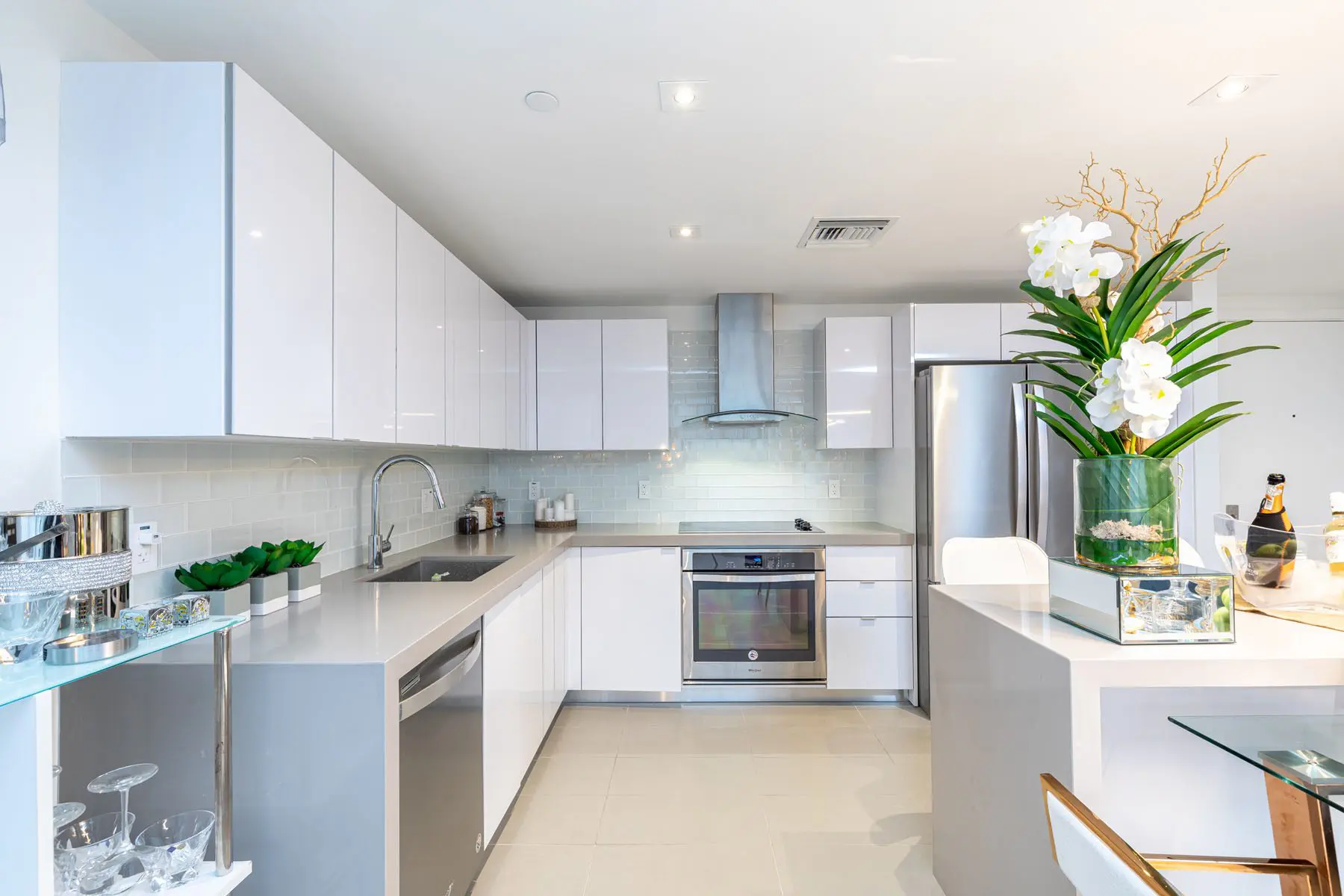 Apartment Canvas Project | Vondom