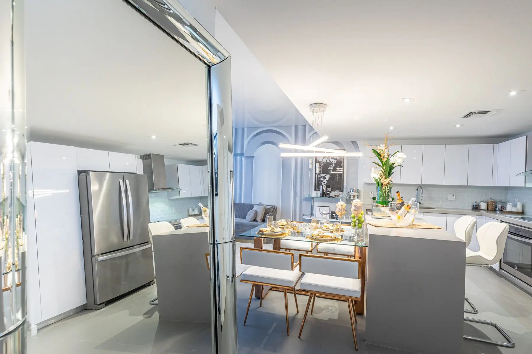 Apartment Canvas Project | Vondom