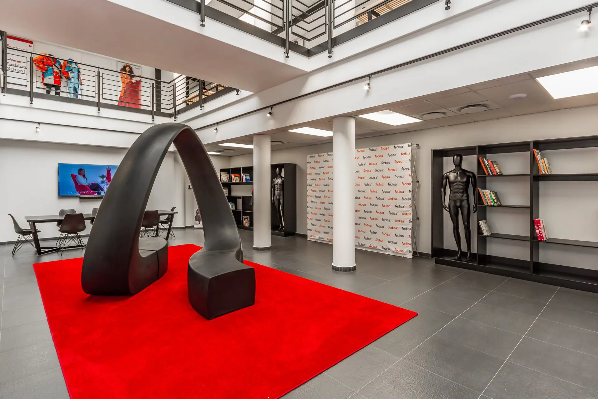 Fashion furniture And outdoor bench by Vondom