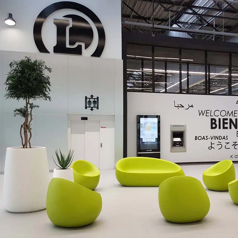 Leclerc Shopping Center | Designer Furniture Set | Vondom