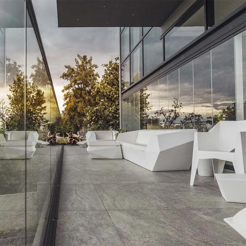 Palomar House Project | Furniture and Flower Pots | Vondom