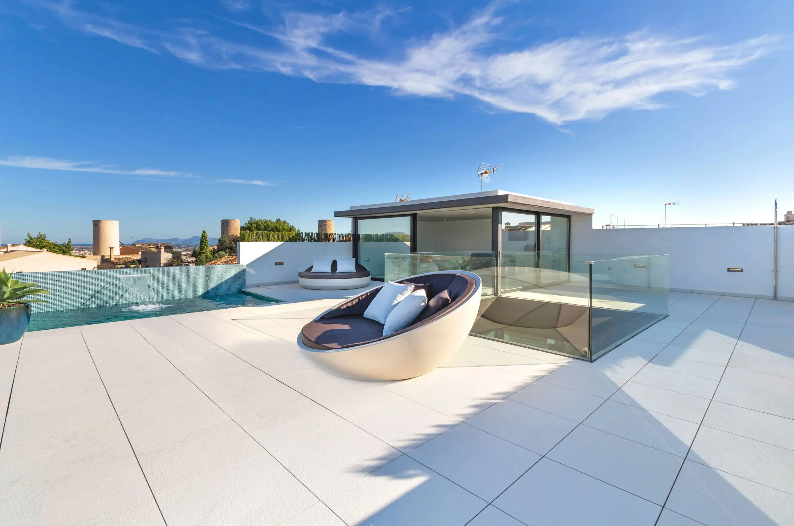 Luxury furniture Ulm daybed by Vondom