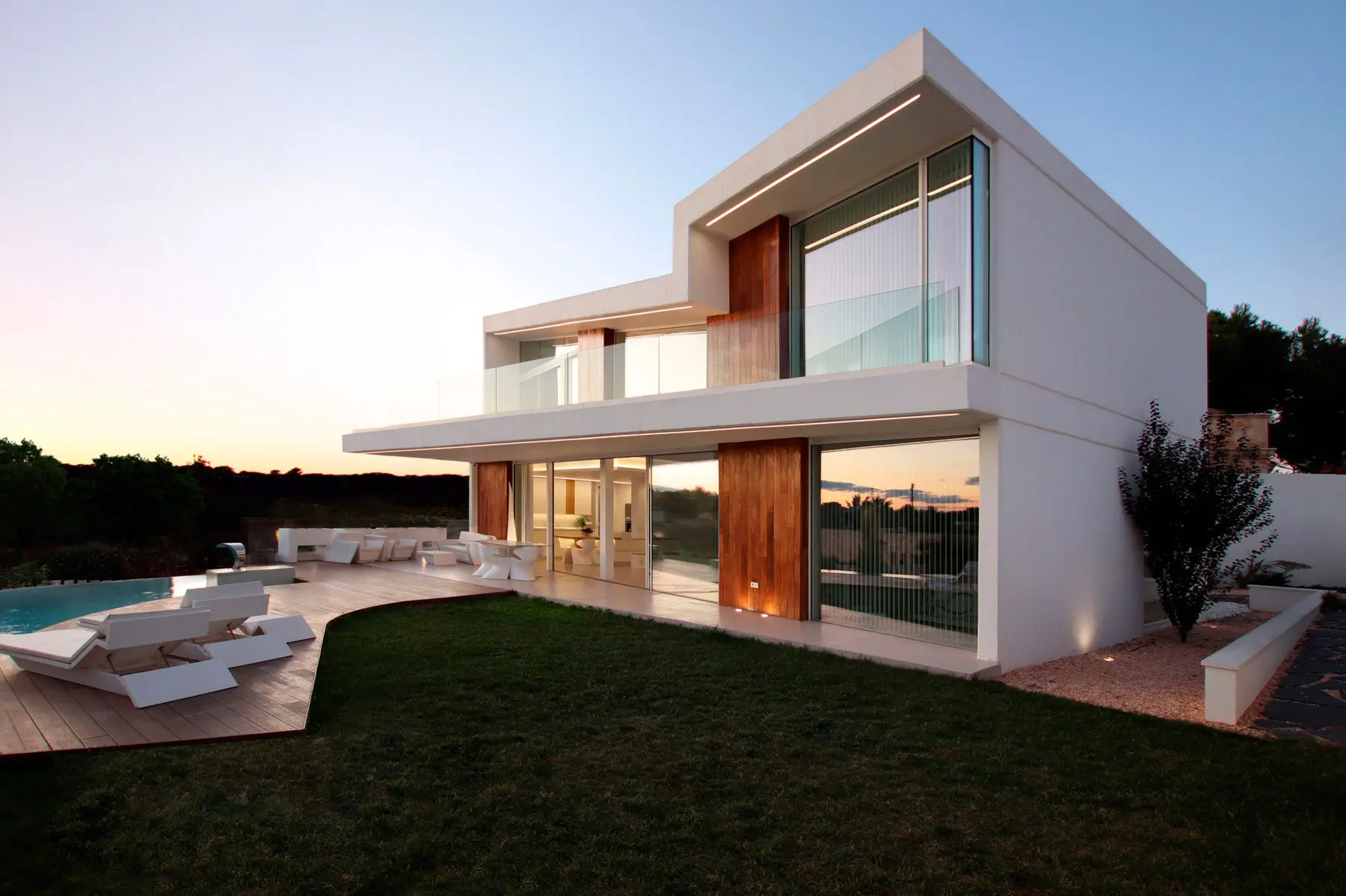 Lujan House Project | Modern House Furniture | Vondom