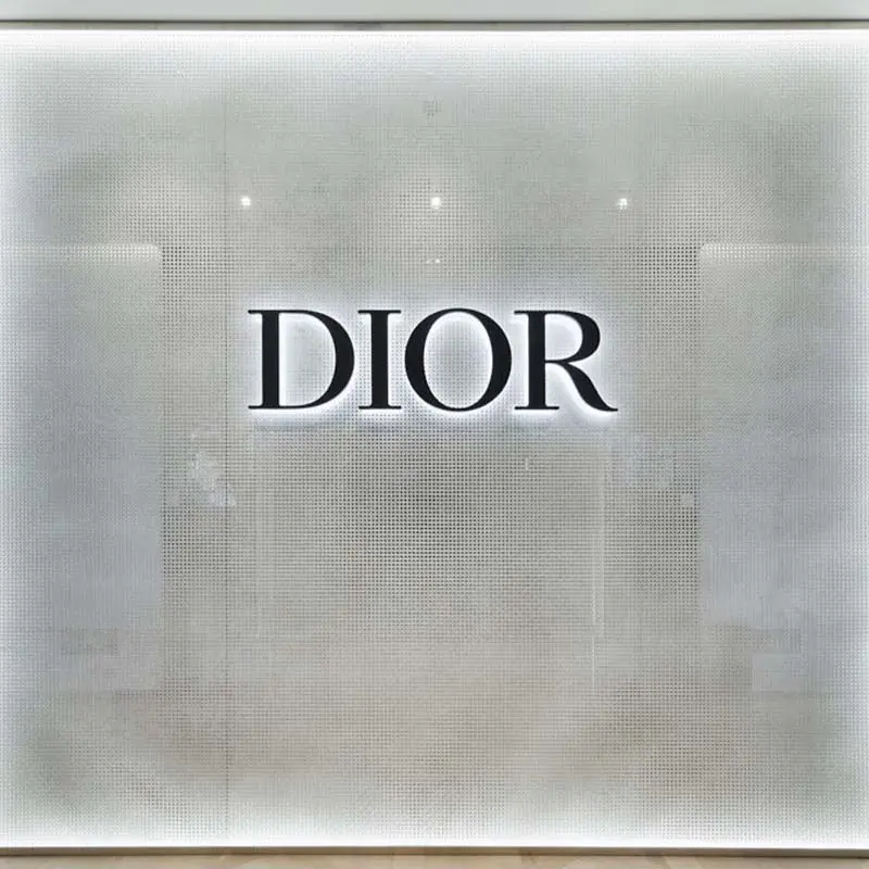 Dior Offices