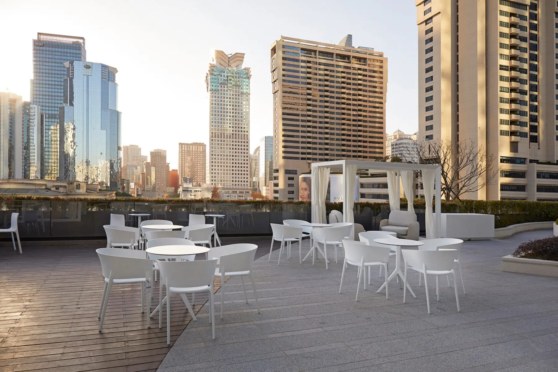 Oficinas Dior Shanghai | Muebles de Diseño | Vondom