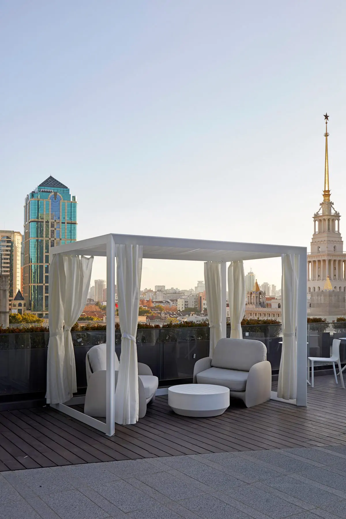 Oficinas Dior Shanghai | Muebles de Diseño | Vondom