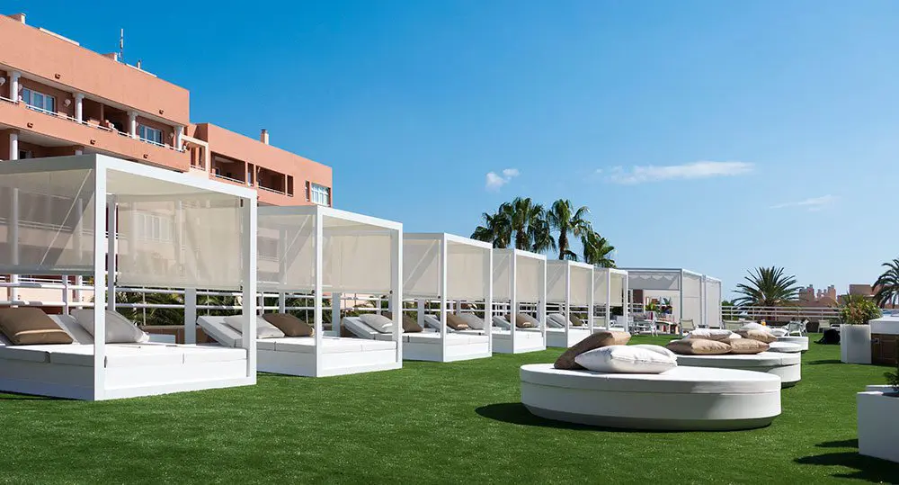 Oliva Nova Beach & Golf Resort Furniture Project | Vondom