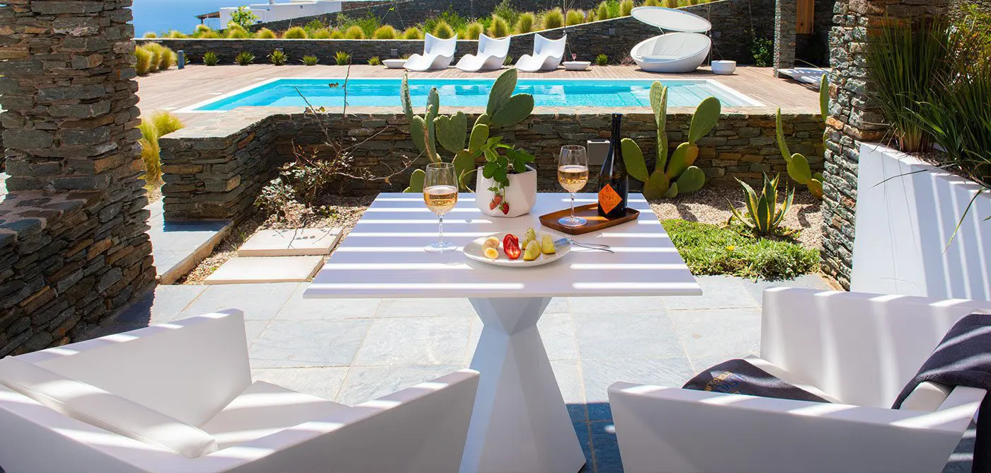 vondom-outdoor-furniture-elements-sifnos-grecia (5)