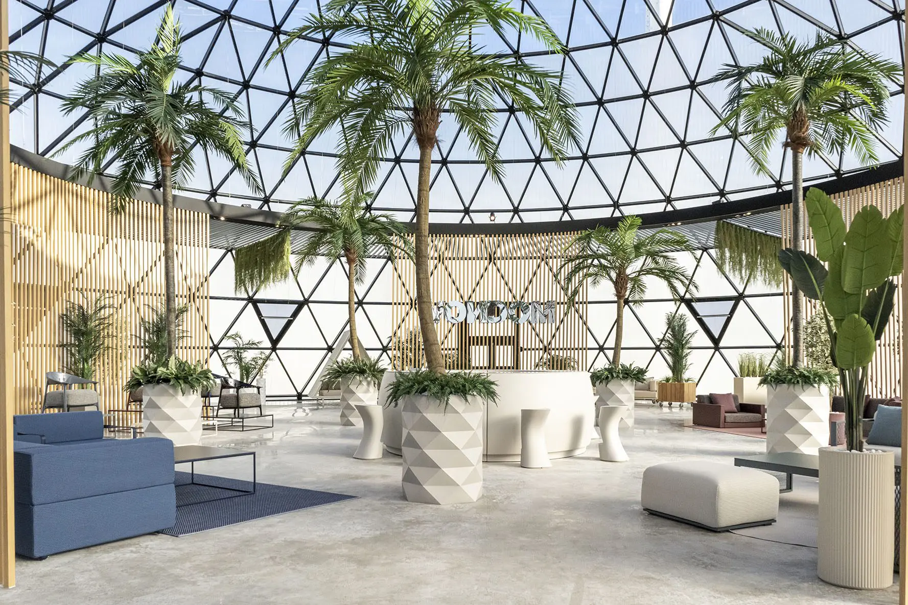 Vondom new showroom | A dome design