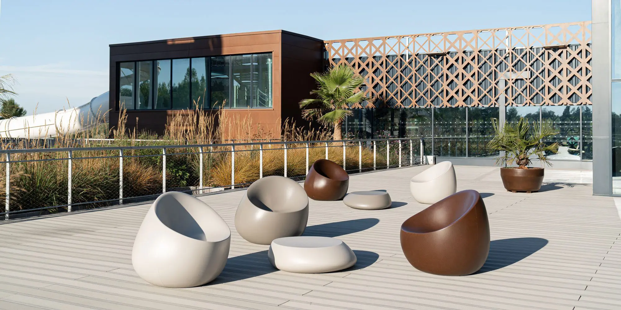vondom-design-outdoor-funiture-La-Calinésie (1)