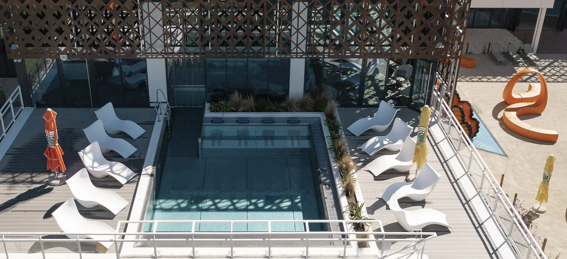 vondom-design-outdoor-funiture-La-Calinésie (3)