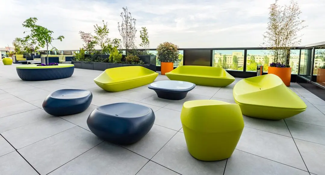 vondom-muebles-modernos-coleccion-ufo-ora-ito-sii-romania