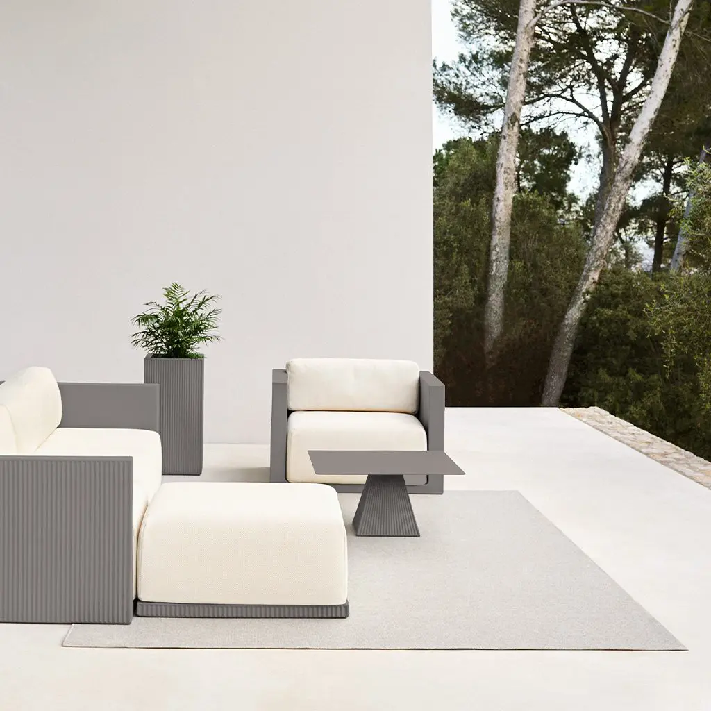 Outdoor Rugs made with recycled plastic, by Studio Vondom