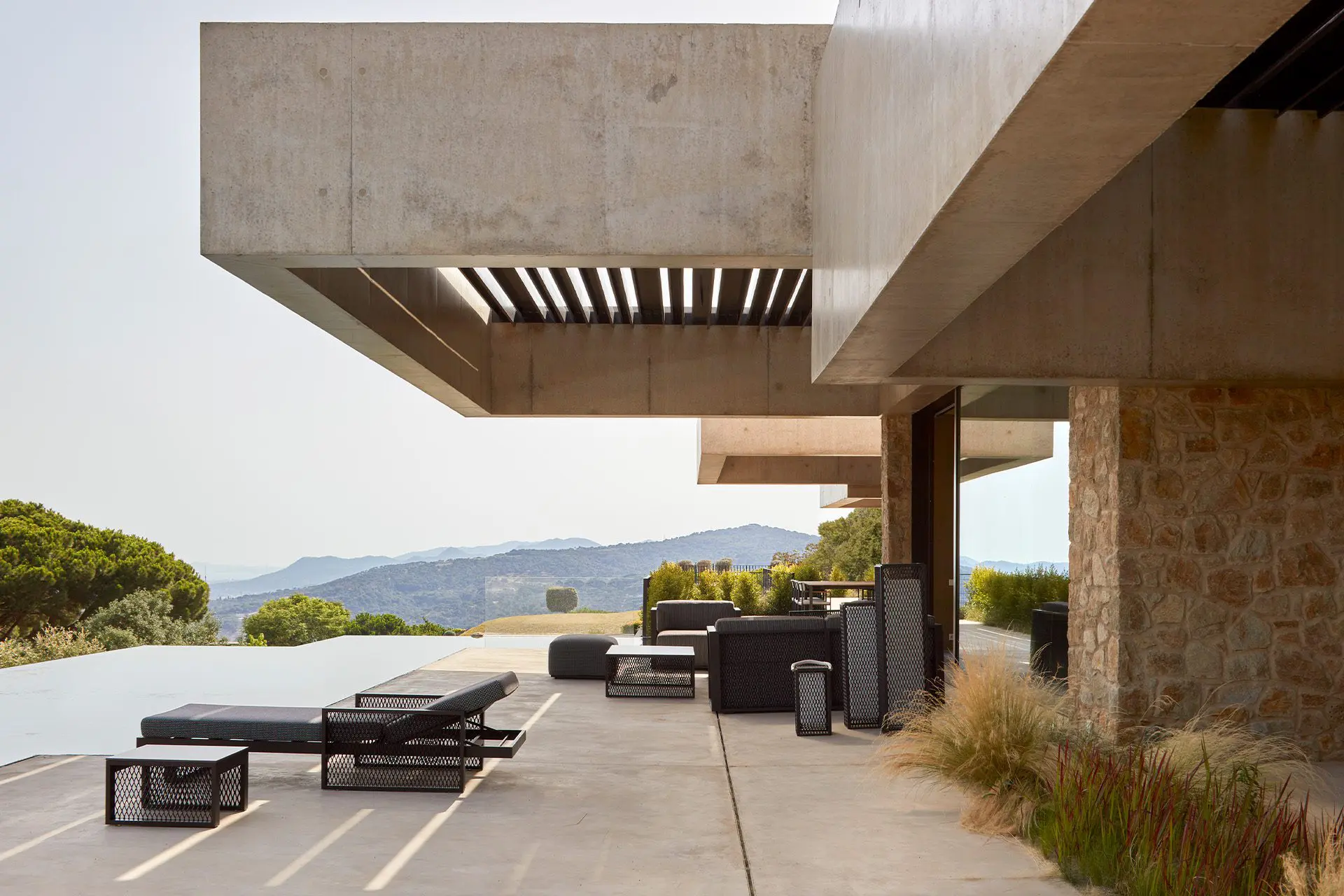 Casa La Roca | Aluminium furniture | Vondom