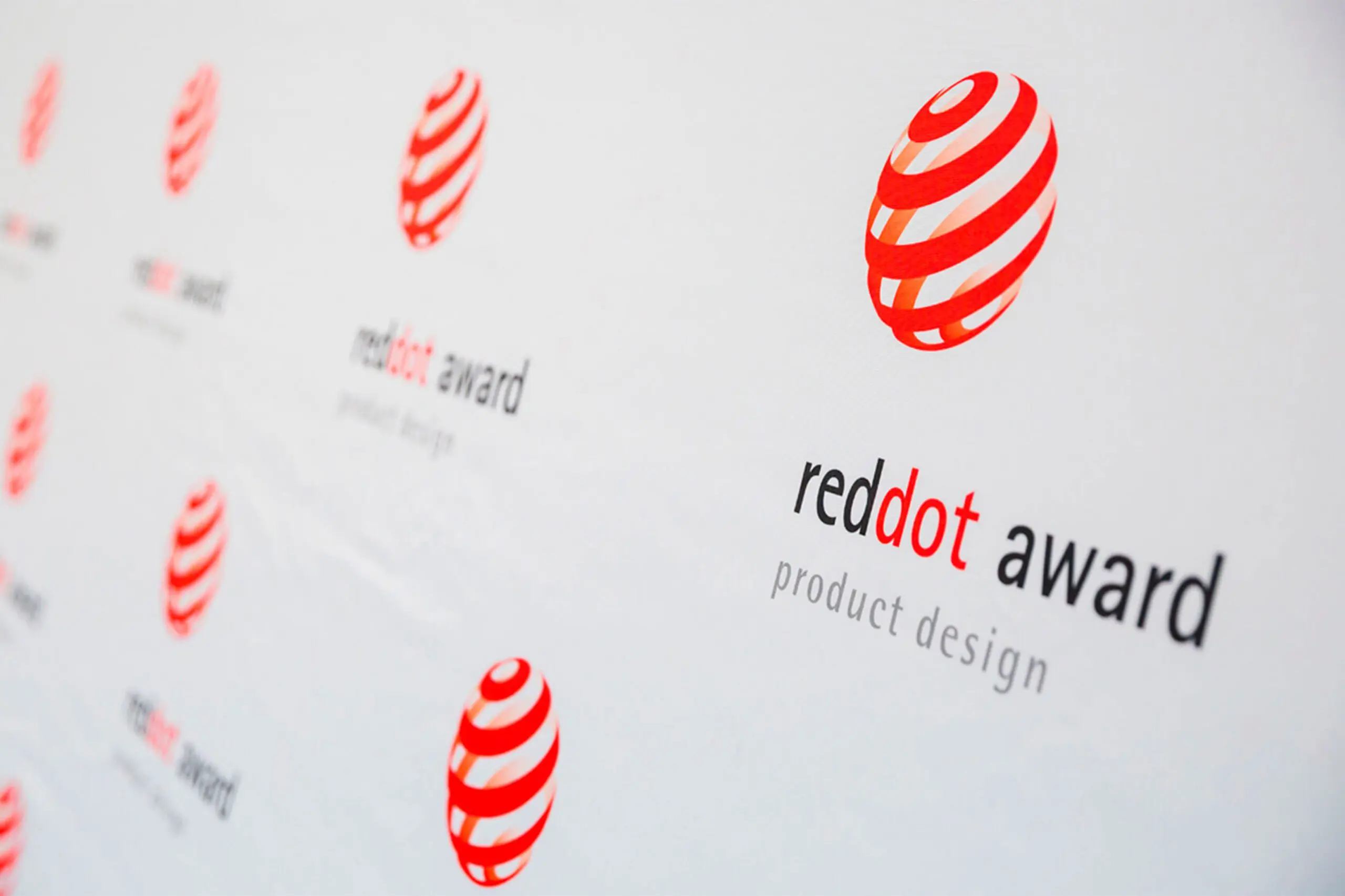 Our Milos collection has won the Red Dot Design Award.