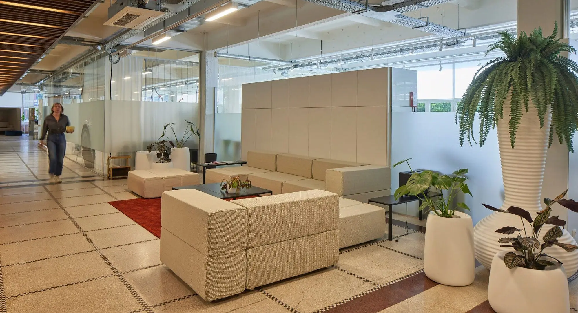 vondom-design-furniture-modular--sofa-tablet-ramon-esteve (p)