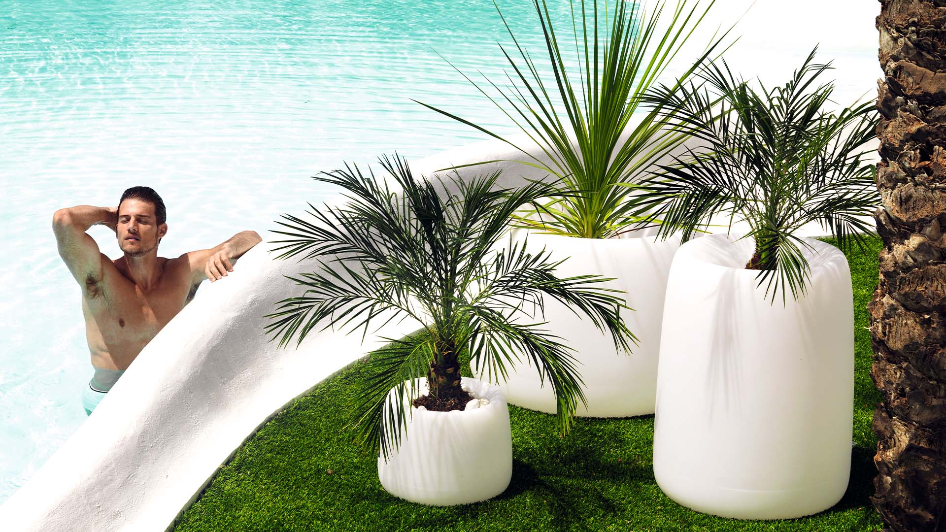 Planters by Studio Vondom
