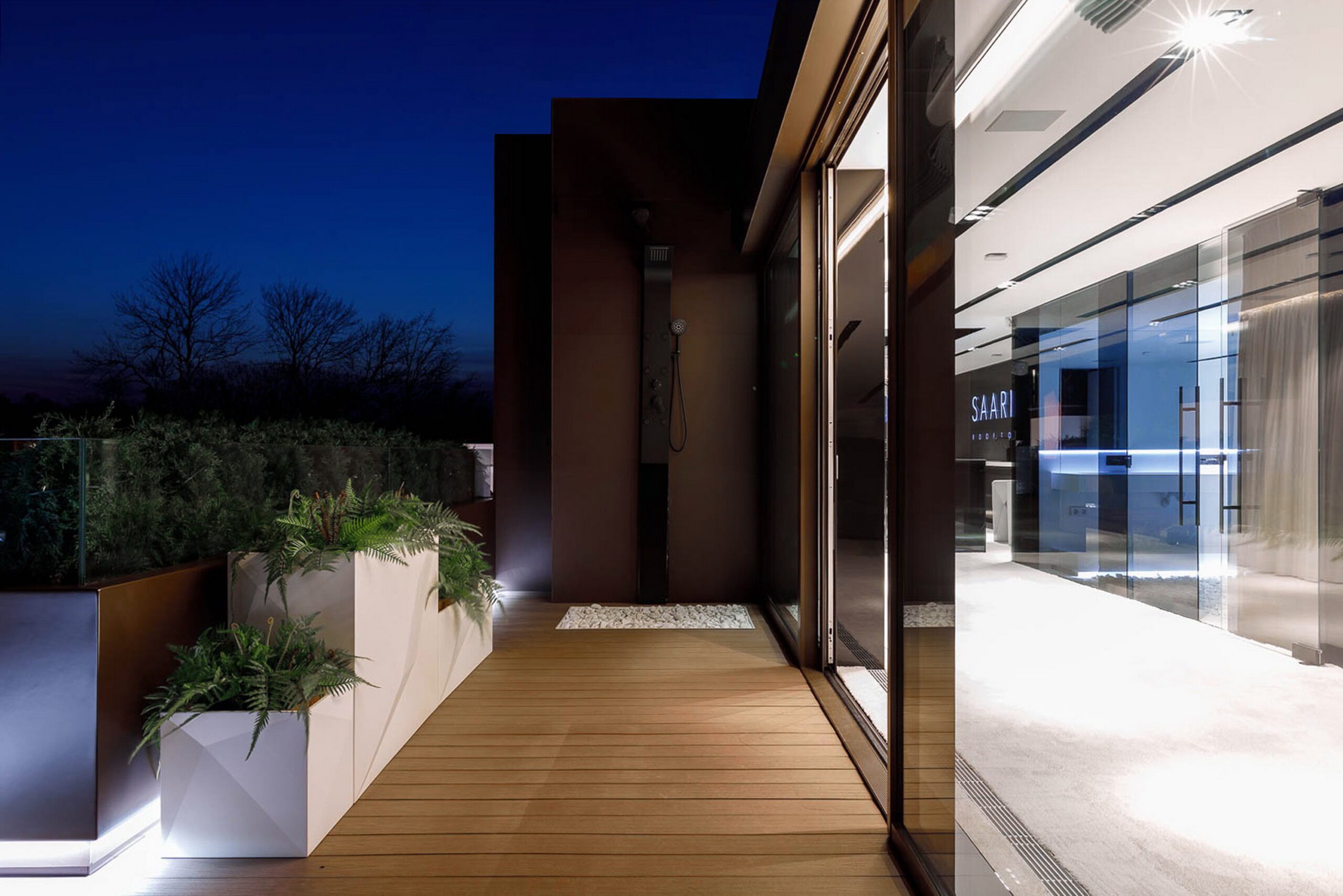 Outdoor terrace furniture, planters Faz Collection by Vondom