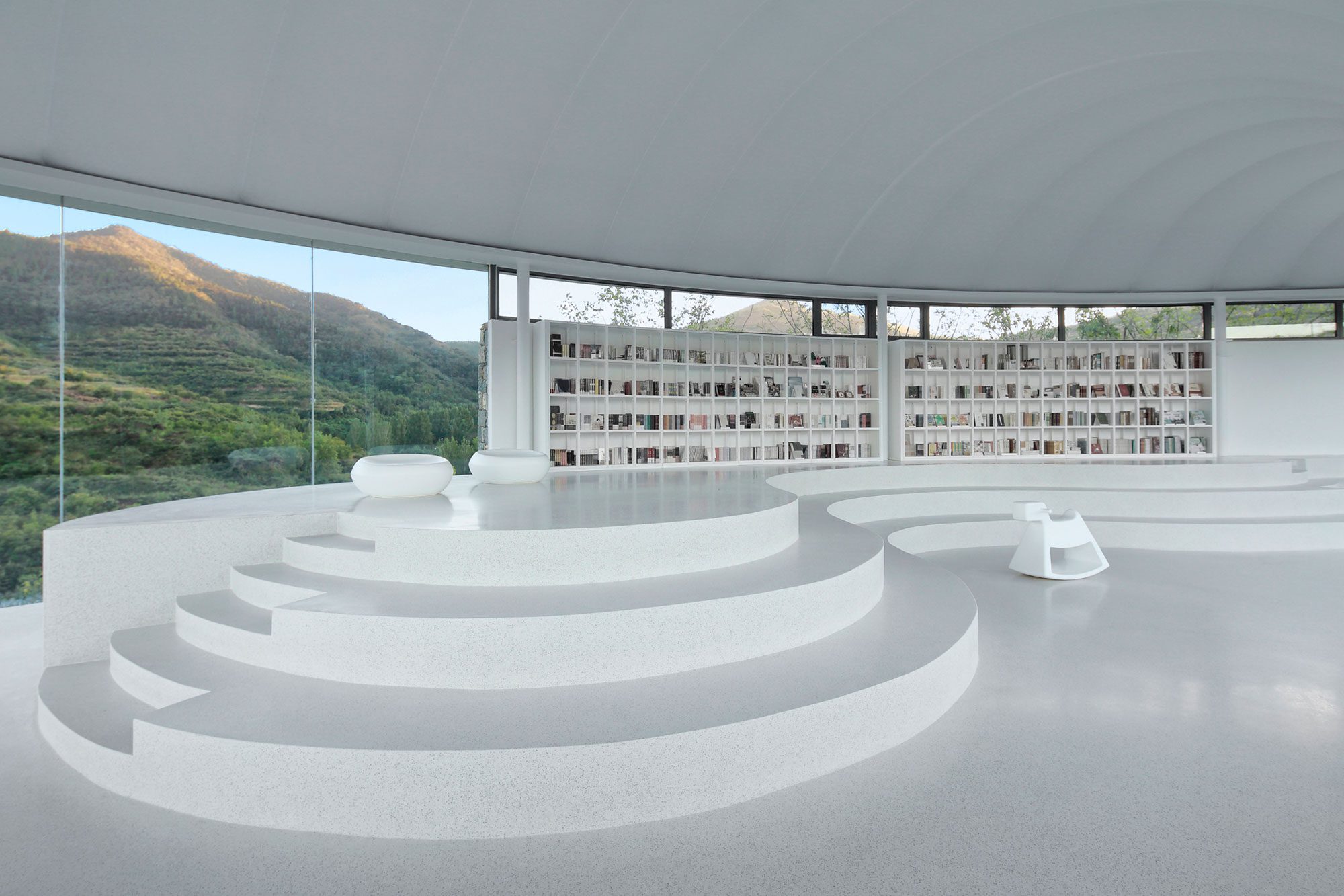 Modern studio furniture Rosinante and Noma by Vondom