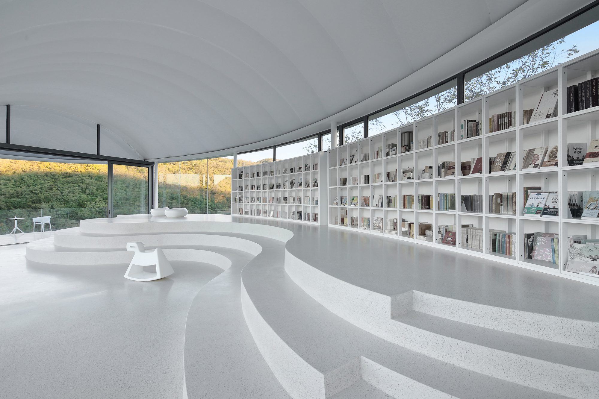 Modern studio furniture Rosinante and Noma by Vondom