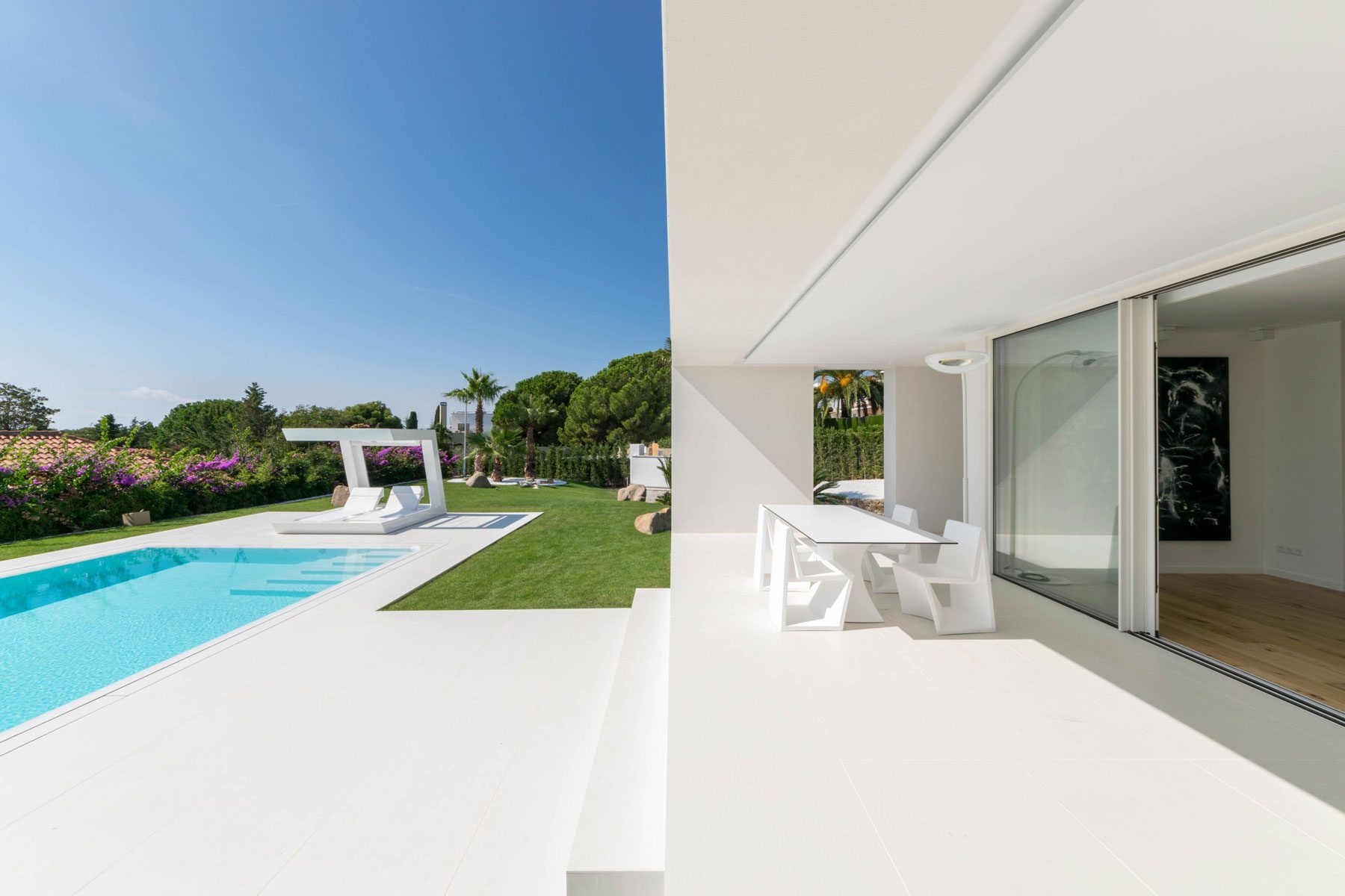 Luxury outdoor furniture Rest and Wing Collections Vondom