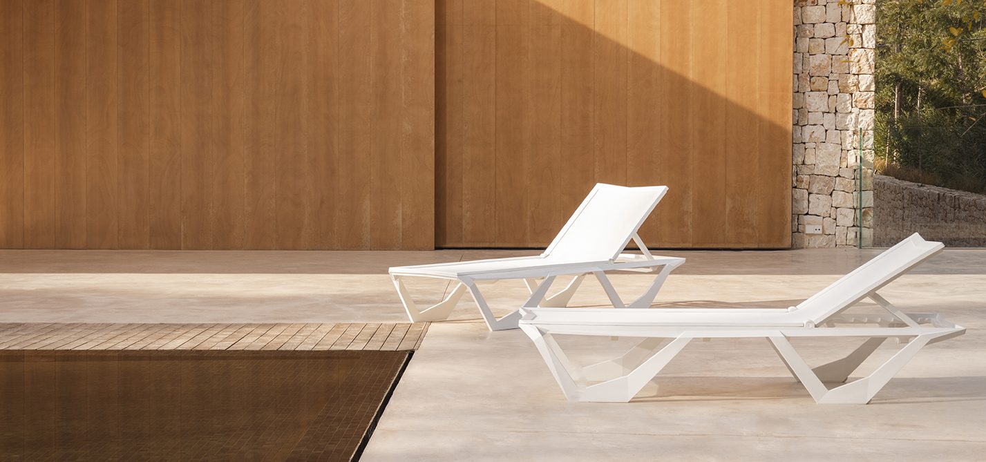 Honorable Mention in European Product Design Award | Vondom