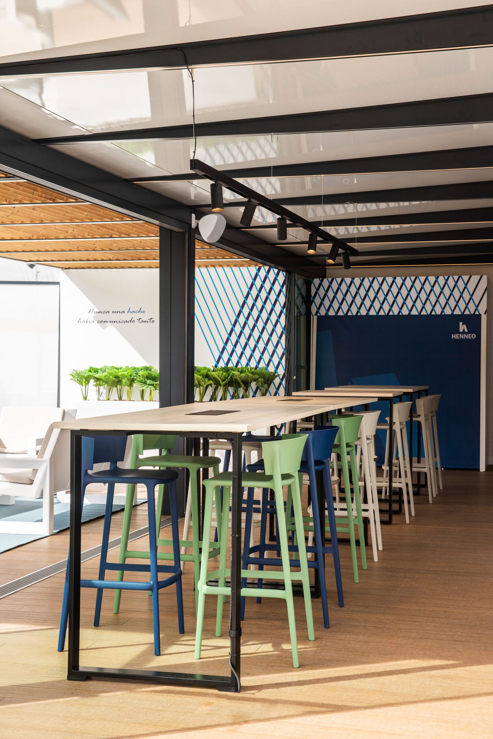 mobiliario-de-exterior-mobiliario-contract-de-diseño-henneo (2)