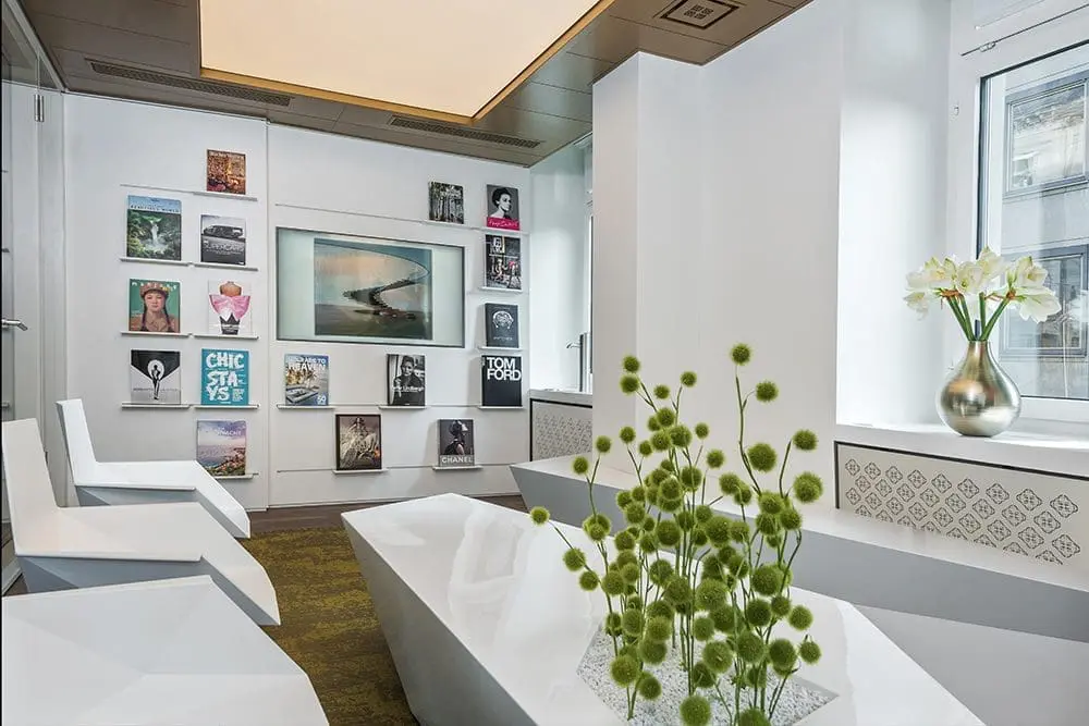 vondom-muebles-sofisticados-diseno-sillas-faz-biophilia-dermanence-clinica