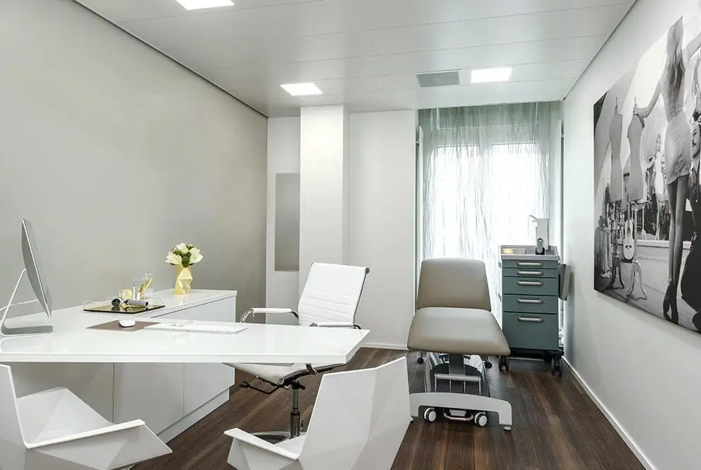 vondom-muebles-sofisticados-diseno-sillas-faz-biophilia-dermanence-clinica