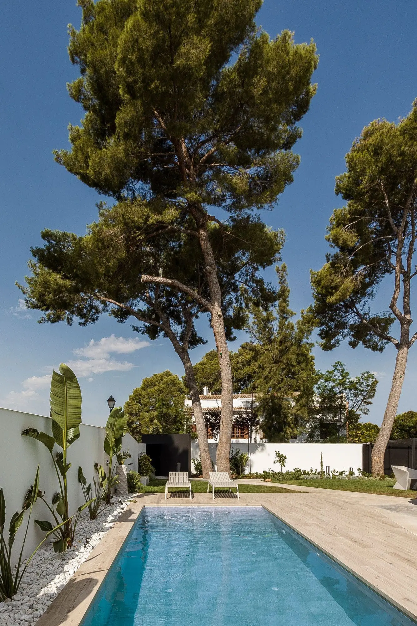 vondom-proyecto-residencial-mobiliario-para-jardín