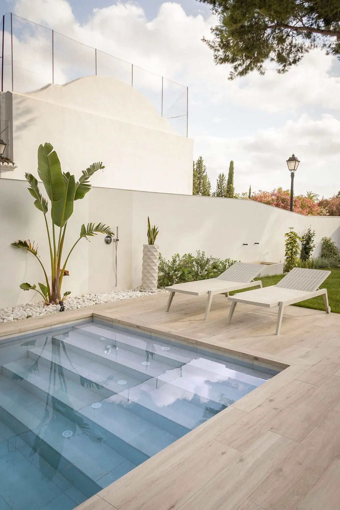 vondom-proyecto-residencial-mobiliario-para-jardín