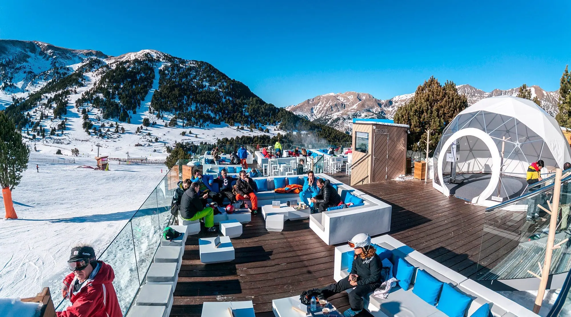 vondom-mobiliario-para-terrazas-de-invierno