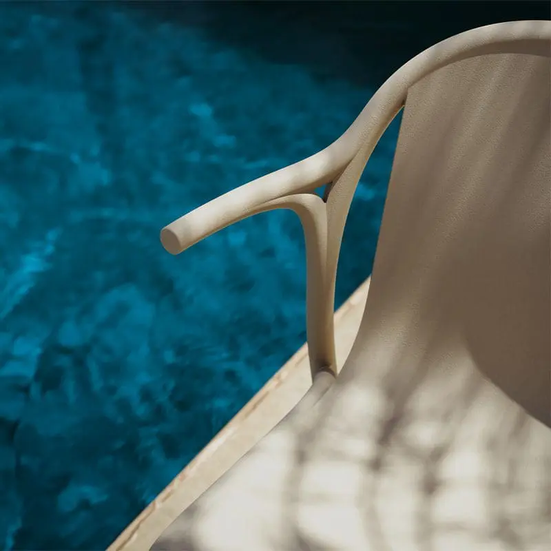 Vondom Brooklyn chairs by Eugeni Quitllet