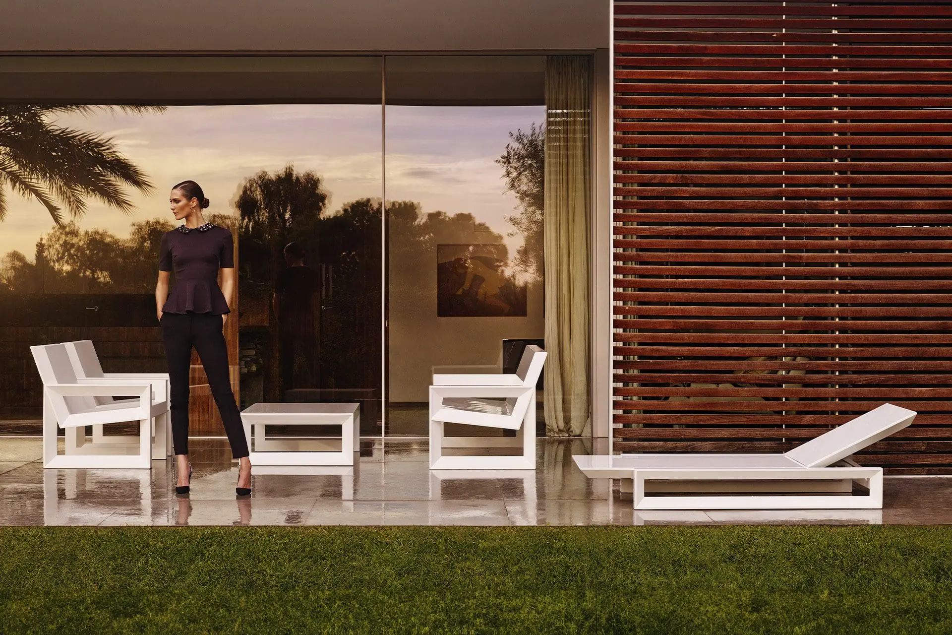 Vondom Frame sun lounger, designed by Ramón Esteve