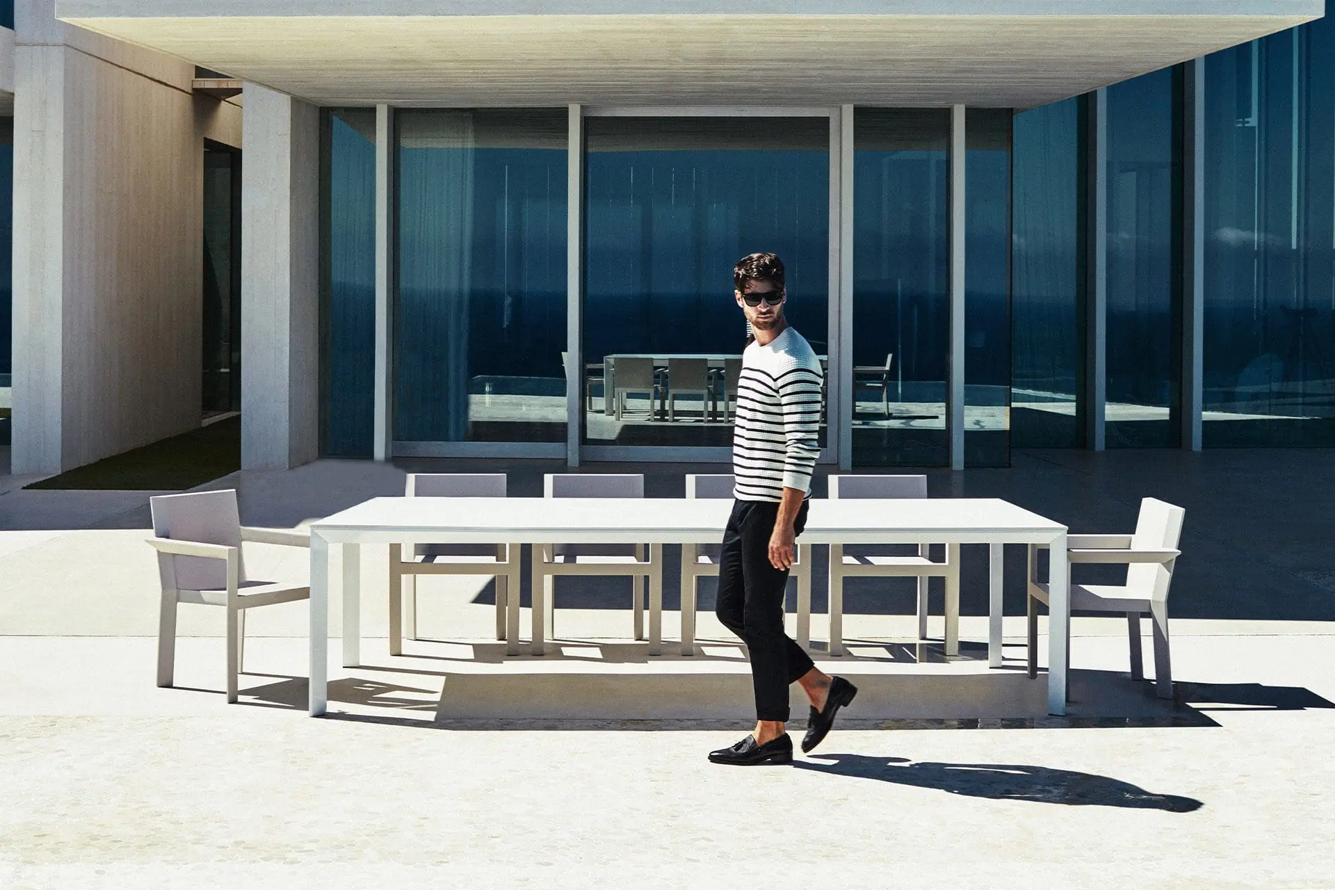 Vondom Frame sun lounger, designed by Ramón Esteve