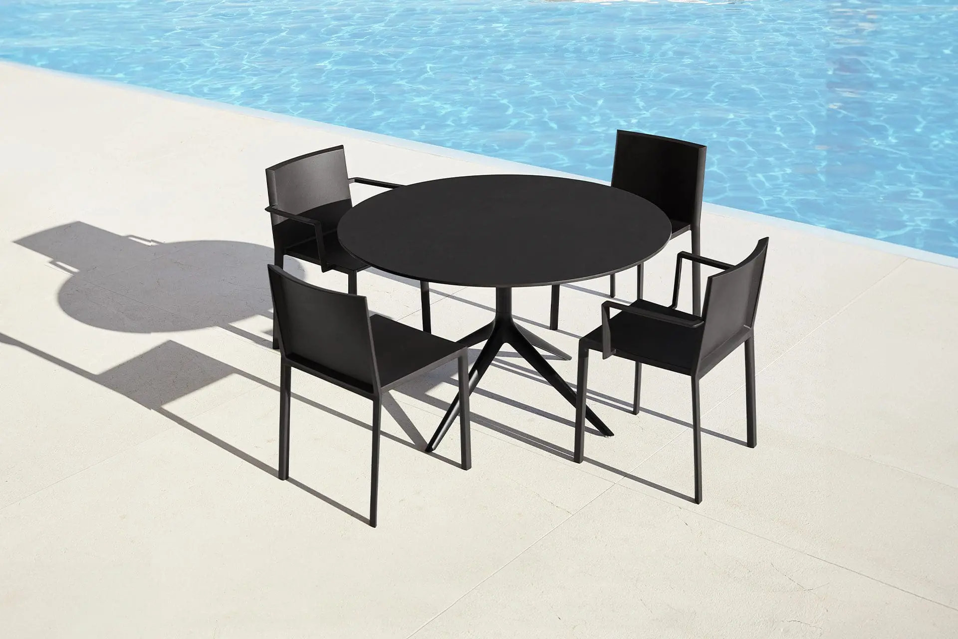 Mari-sol outdoor table Vondom